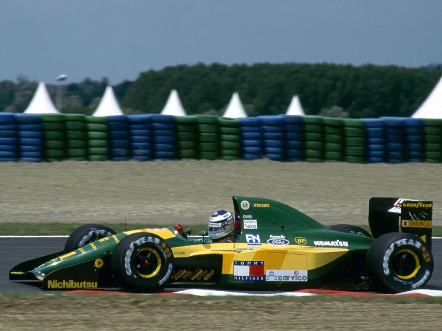  Lotus 102D 1992 года  (фото 2 из 2)